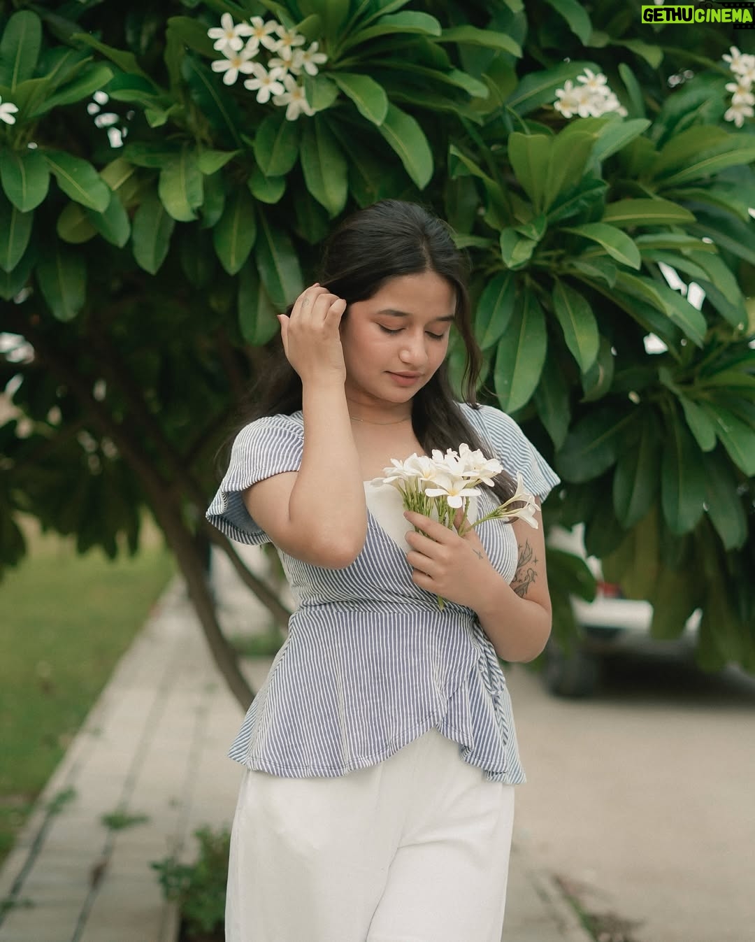 Palak Silawat - 43.3K Likes - Am I that girl that you dream of? 🫧