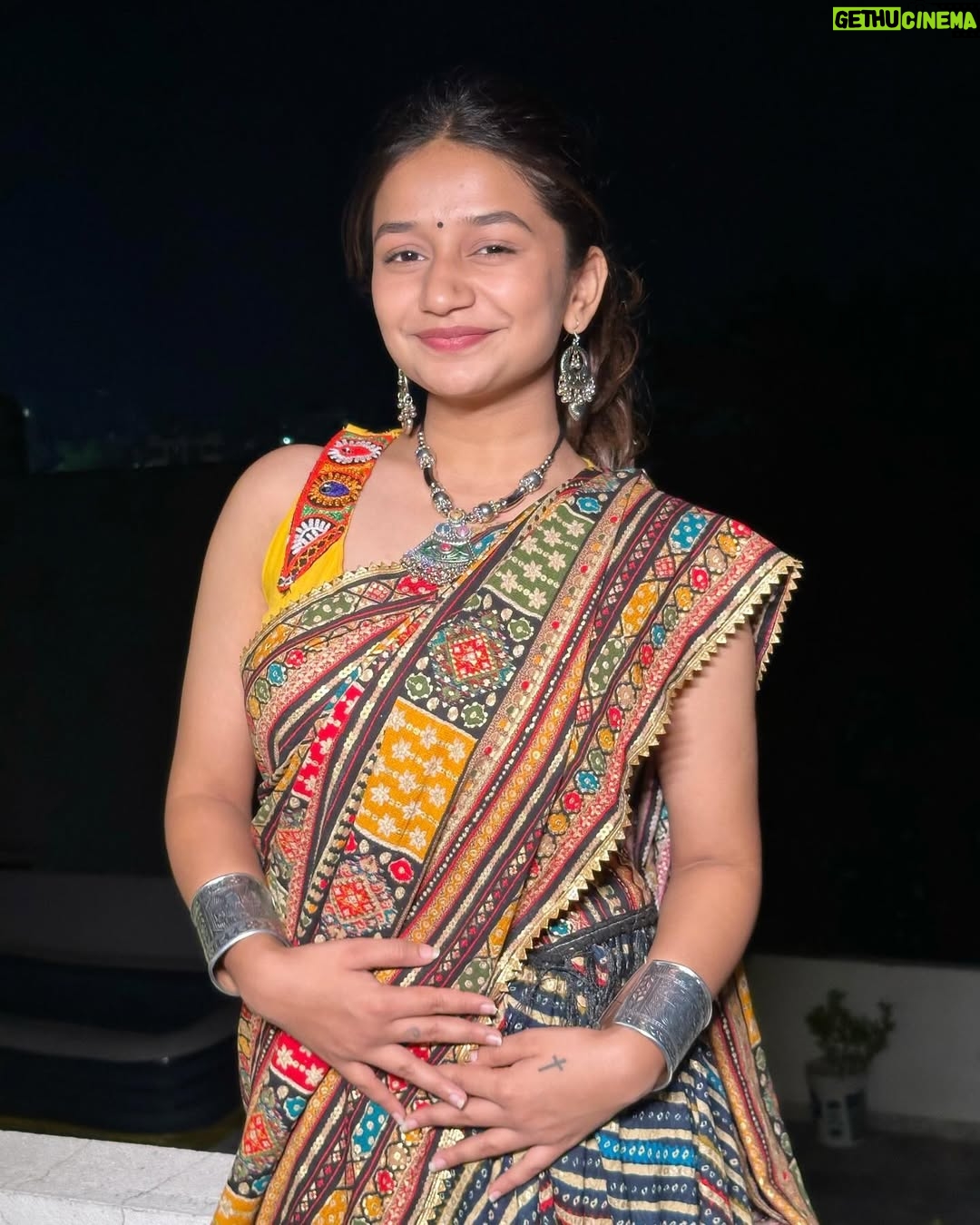Palak Silawat - 38.5K Likes - Festive szn over horha hai- 😃