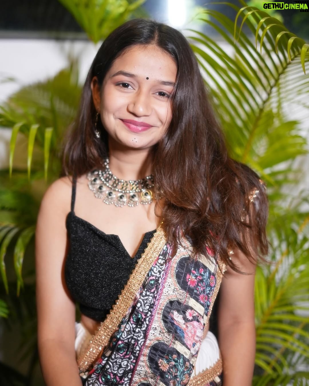 Palak Silawat - 38K Likes - Sundar ladki? 😋💘