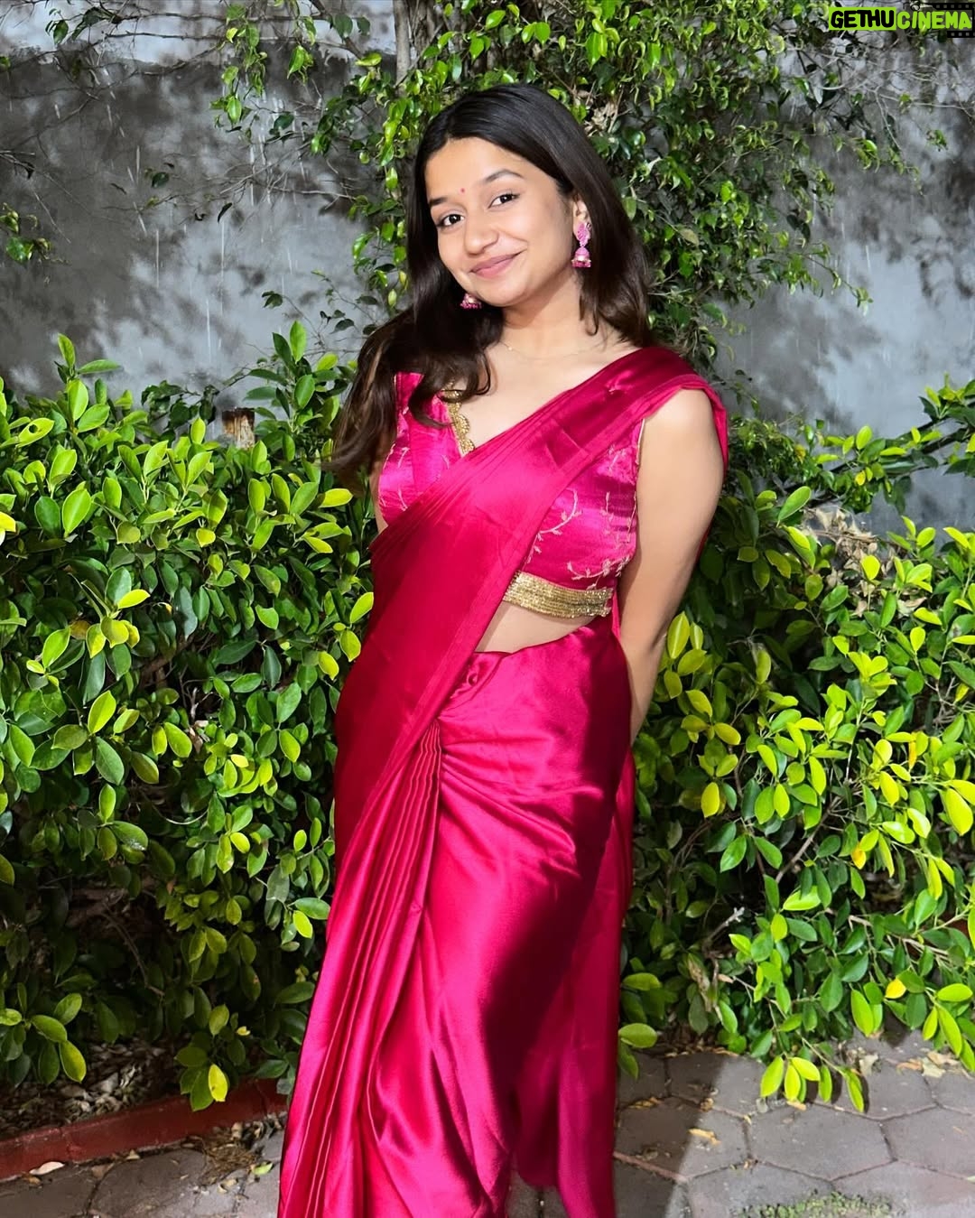 Palak Silawat - 67.8K Likes - Naari in Saree 😽