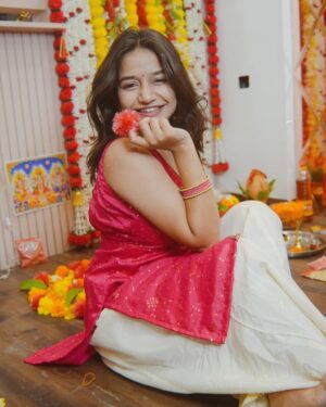 Palak Silawat Instagram - Diwali? Pippo patakha? Item? Bomb? What- 🥳😋💘