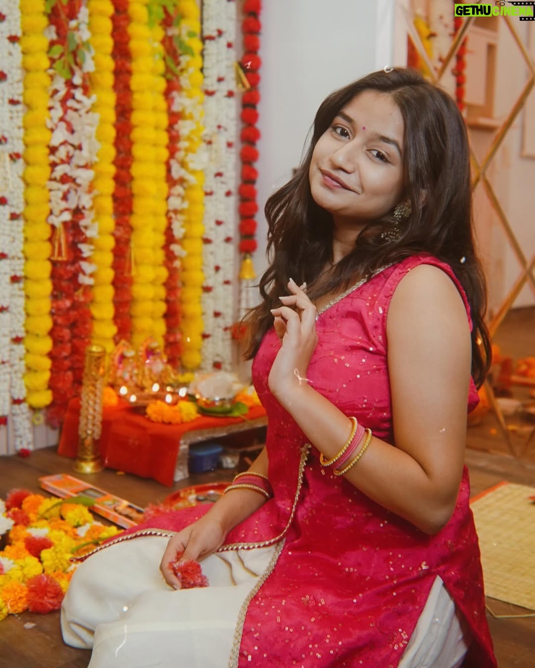 Palak Silawat - 40.7K Likes - Diwali? Pippo patakha? Item? Bomb? What- 🥳😋💘