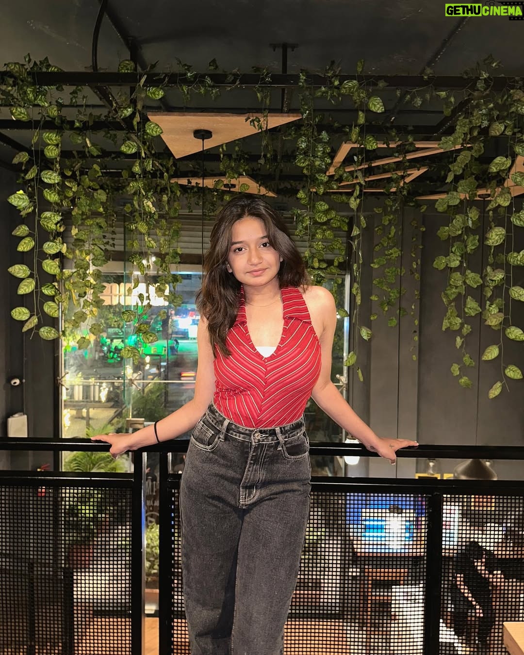 Palak Silawat - 49.4K Likes - Pretty and fine. ❤️