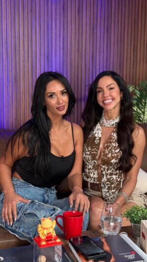Paloma Fiuza Instagram - Peopleeeee! Hoy a las 21.00 tenemos nuevo Sin Editar con @palomafiuzaoficial 😱💃 vayan a verlo a mi canal de Youtubeeeee

Gracias @fundosurchile @entel