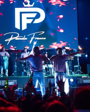 Pamela Franco Instagram - Ā”Huaraz, gracias de corazón! š
SentĆ su amor, su energĆa, su voz cantando conmigo⦠š¤
Gracias por hacerme sentir en casa.