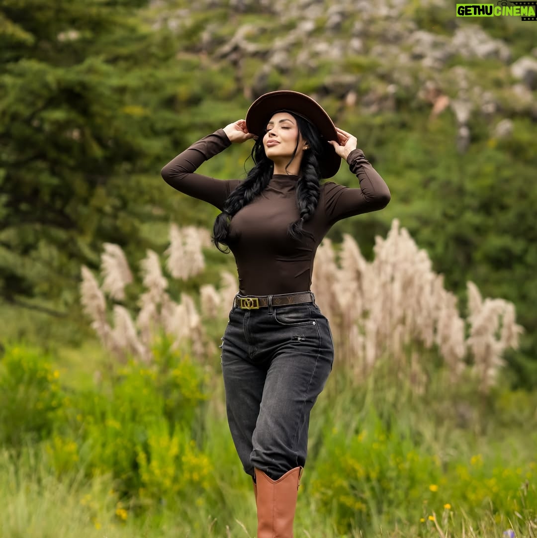 Pamela Franco - 7.7K Likes - “Ser feliz no es tener todo, es agradecer lo que ya tienes.” 🙏🏻🥰