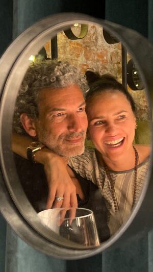 Paola Turbay Instagram - Garcias Cupido por habernos flechado hace casi 33 aƱos y por seguirle haciĆ©ndole mantenimiento a esta relación š para que no se apague la llama. š„
.
Qué viva el amor. Pero sobre todo, ”que viva el ENAMORAMIENTO!
.
HAPPY VALENTINES DAY