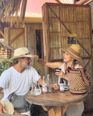 Paola Turbay Instagram - CERO Y VAN 33!
33 aƱos juntos - 31 casados.
Mas de la mitad de nuestras vidas y lista para seguir caminando juntos, robÔndote besos, abrazos y carcajadas. Porque asà es que es buena la vida!
HAPPY ANNIVERSARY! š