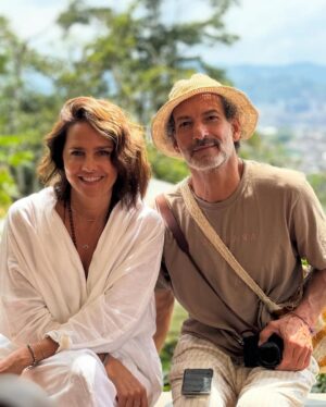 Paola Turbay Instagram - CERO Y VAN 33!
33 aƱos juntos - 31 casados.
Mas de la mitad de nuestras vidas y lista para seguir caminando juntos, robÔndote besos, abrazos y carcajadas. Porque asà es que es buena la vida!
HAPPY ANNIVERSARY! š