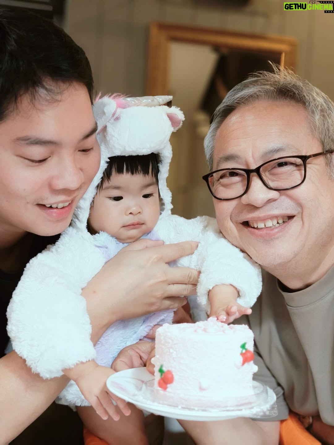 Paowalee Pornpimol - 4.1K Likes - HBD คุณปู่ค่ะ 22 ก.ย. วันนี้วันเกิดคุณปู่ ขอให้คุณปู่สุขภาพแข็งแรง มีความสุขมากๆนะคะ 🥰✨❤️🎂🎉 
#เปาวลี #แสนดี