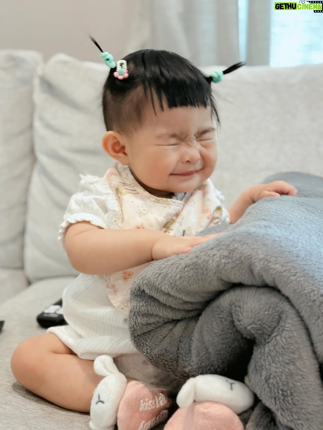Paowalee Pornpimol - 1.6K Likes - เริ่มเลย !!! ใกล้จะ1ขวบ แววความซ่าเริ่มมาแว้ววว 😆🥳 #เปาวลี #เอิร์ธเปาfamily #แสนดีิ