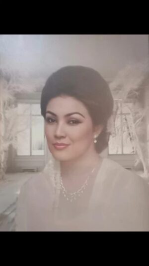 Paramitha Rusady Instagram - Inalillahiwainaillaihirojiun Kami atas nama 
Keluarga besar Rusady .. 
Dan keluarga  Besar PARFI Turut berduka cita yg dalam atas kepergian Artis Senior yang kami banggakan 
 Alm Hj Rahayu Efendy.
Semoga Almarhumah mendapatkan tempat yg terindah  disisi Allah SWT  husnul khotimah riyadhil jannah..semoga diterima amal ibadahnya dan semoga keluarga yg ditinggalkan diberikan ketabahan  serta kekuatan  aamiin yra ...

Paramitha  Rusady & keluarga

Seluruh 
PB PARFI.

DPO.

DEWAN KEHORMATAN

 DEWAN PEMBINA 

 KEL BESAR ANGGOTA PARFI.

 # paramitha rusady #