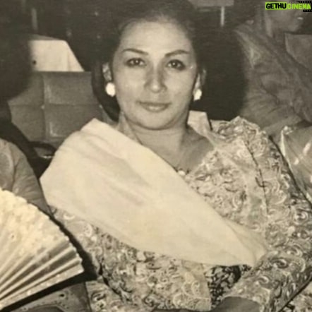Paramitha Rusady - 2.6K Likes - Selamat hari ibu 

Selamat Hari ibu untuk semua Bunda
 "Ratu yg tidak bermahkota akan tetapi bertelapak kaki surga" semoga tetap menjadi ibu yg hebat dan membanggakan bagi putra putrinya
 Alfatihah untuk mama tercinta ... ,hidupku ...nafasku surgaku ..rasa terimakasih ku ..
Yg telah mengerti definisi kebahagiaanmu , airmatamu..pengorbananmu tentang anak2 mu 
Doa terindah untukmu
Surgalah tempatmu disisi Allah SWT 

Sekarang tentang cucumu ,penerusmu dan penerusku ...anakkku .. surat 
cinta dari Adrian yg telah meneteskan airmata haru kebahagiaanku ..yg telah mengerti apa arti mencintai dan menghargai seorang ibu yg  melahirkannya ...terimakasih Adrian..pangeran ..kesayangan mama ...kebanggaan mama ..jimat awaking  termakasih sudah menjaga mama dan hati mama dengan menuliskannya dikertas jiwamu menjadikan mama surgamu ..dihatimu ...amin2 yra 
#paramitha rusady #hari ibu 22dec 2021