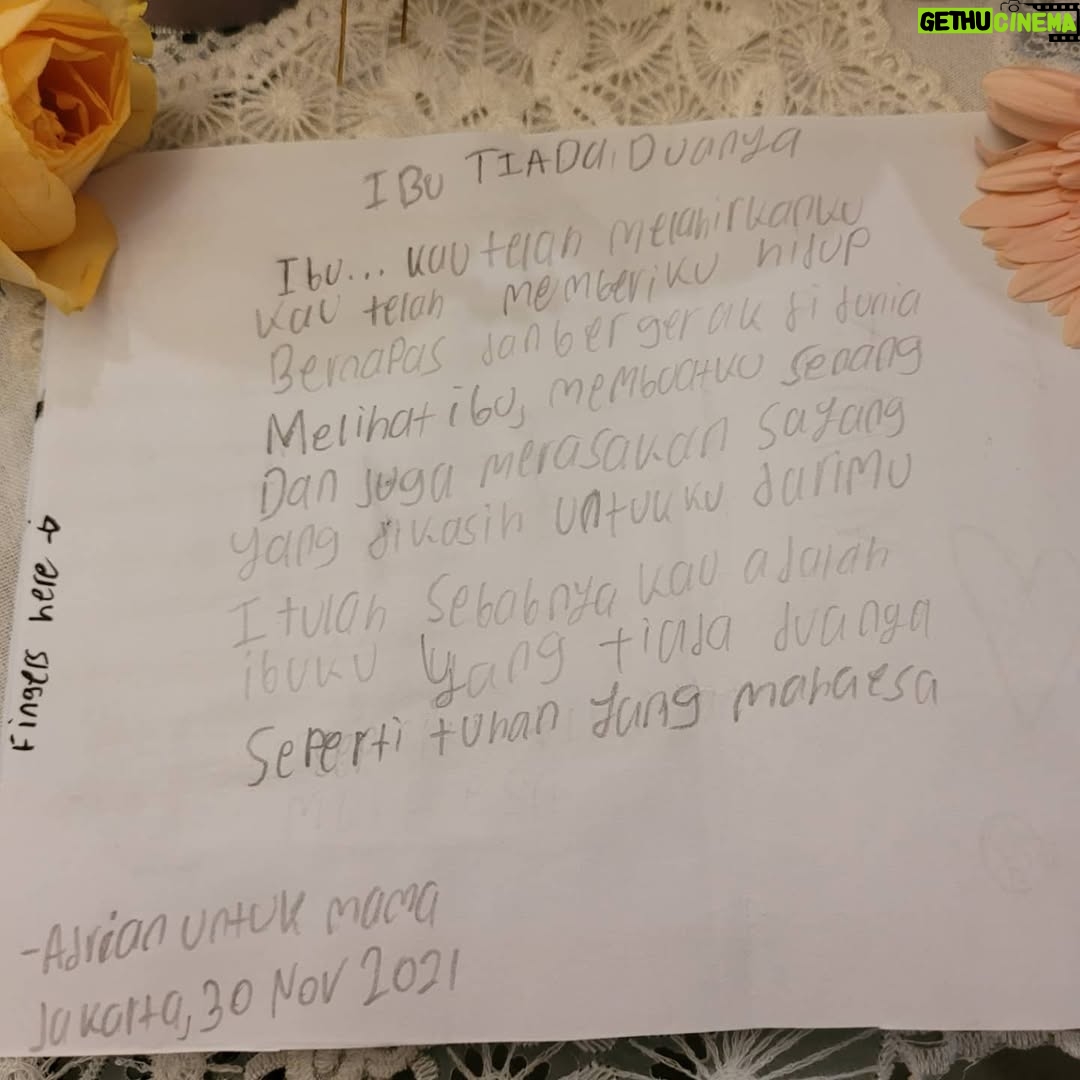 Paramitha Rusady - 2.6K Likes - Selamat hari ibu 

Selamat Hari ibu untuk semua Bunda
 "Ratu yg tidak bermahkota akan tetapi bertelapak kaki surga" semoga tetap menjadi ibu yg hebat dan membanggakan bagi putra putrinya
 Alfatihah untuk mama tercinta ... ,hidupku ...nafasku surgaku ..rasa terimakasih ku ..
Yg telah mengerti definisi kebahagiaanmu , airmatamu..pengorbananmu tentang anak2 mu 
Doa terindah untukmu
Surgalah tempatmu disisi Allah SWT 

Sekarang tentang cucumu ,penerusmu dan penerusku ...anakkku .. surat 
cinta dari Adrian yg telah meneteskan airmata haru kebahagiaanku ..yg telah mengerti apa arti mencintai dan menghargai seorang ibu yg  melahirkannya ...terimakasih Adrian..pangeran ..kesayangan mama ...kebanggaan mama ..jimat awaking  termakasih sudah menjaga mama dan hati mama dengan menuliskannya dikertas jiwamu menjadikan mama surgamu ..dihatimu ...amin2 yra 
#paramitha rusady #hari ibu 22dec 2021
