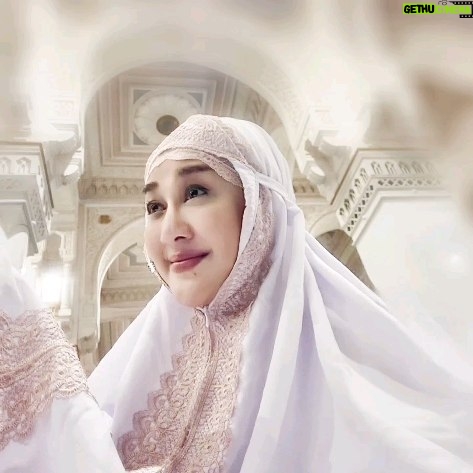 Paramitha Rusady - 3.1K Likes - Alhamdulillah  sujud syukur ya Allah  doa terindah dari  Masjidil Harram.. buat anakku tercinta  seluruh keluarga ..dan para sahabat .terimakasih atas doa milad buat ku ...semoga Allah membalas  semua kebaikan nya dengan ribuan kemuliaan  dan  keberkahan  aamiin yra 
.#paramitharusady