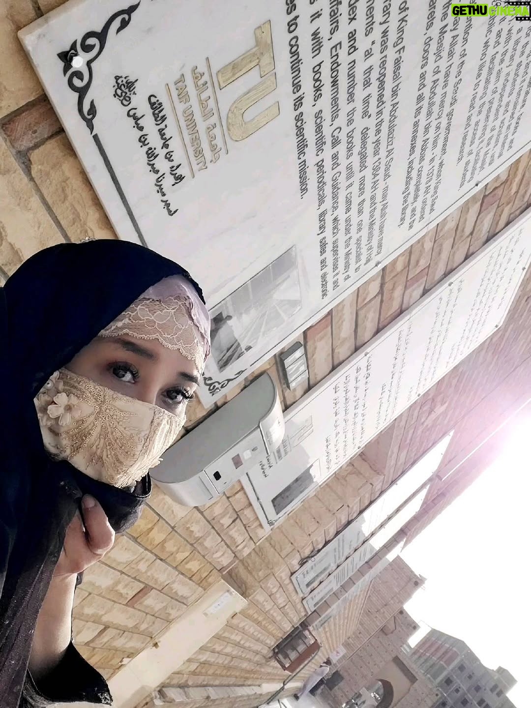 Paramitha Rusady - 2K Likes - Mesjid Abdullah Ibnu Abbas 
Di Taif ..banyak kisah sejarah perjuangan Rasulullah ..salah satu tempat terdingin di Mekah
#paramitharusady