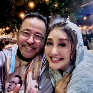 Paramitha Rusady Instagram - Happy milad bang Rano @si.rano  seru dan senang sekali bisa ketemu semua sahabat2lama ..juga C^ niors tersayang ....semoga panjang umur ..sehat ..sukses.. gemilang ..bahagia bersama keluarga dalam lindungan Allah SWT  # paramitha rusady #