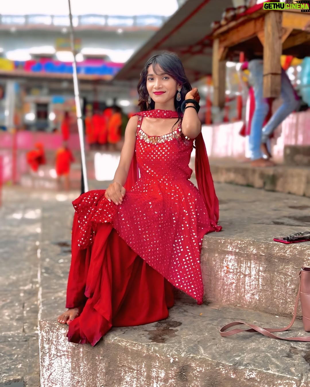 Pari Rajput - 636 Likes - 🫣🫶🏻❤️

@parirajput1304_ 

#Like#Share#Comment#Follow#Photos#Love#Red colour#Cute#Beauty#