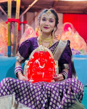Pari Rajput Instagram - Majha Bappa ❤️🙏

#bappa #love #tredingreels #viralvideos #post #parirajput1304_