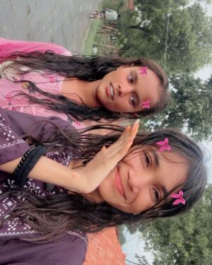 Pari Rajput Instagram - My sister 😎🙈🦚

@parirajput1304_