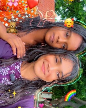 Pari Rajput Instagram - My sister 😎🙈🦚

@parirajput1304_