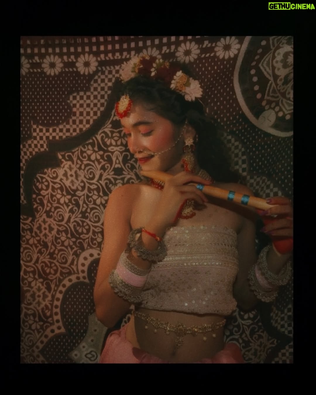 Pari Rajput - 606 Likes - Radha ❤️Krishna🦚

@parirajput1304_ 

#Like#Share#Comment#Photo#Love#Krishna#Radhe Raj🦚❤️‍🩹