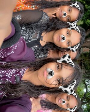 Pari Rajput Instagram - My sister 😎🙈🦚

@parirajput1304_