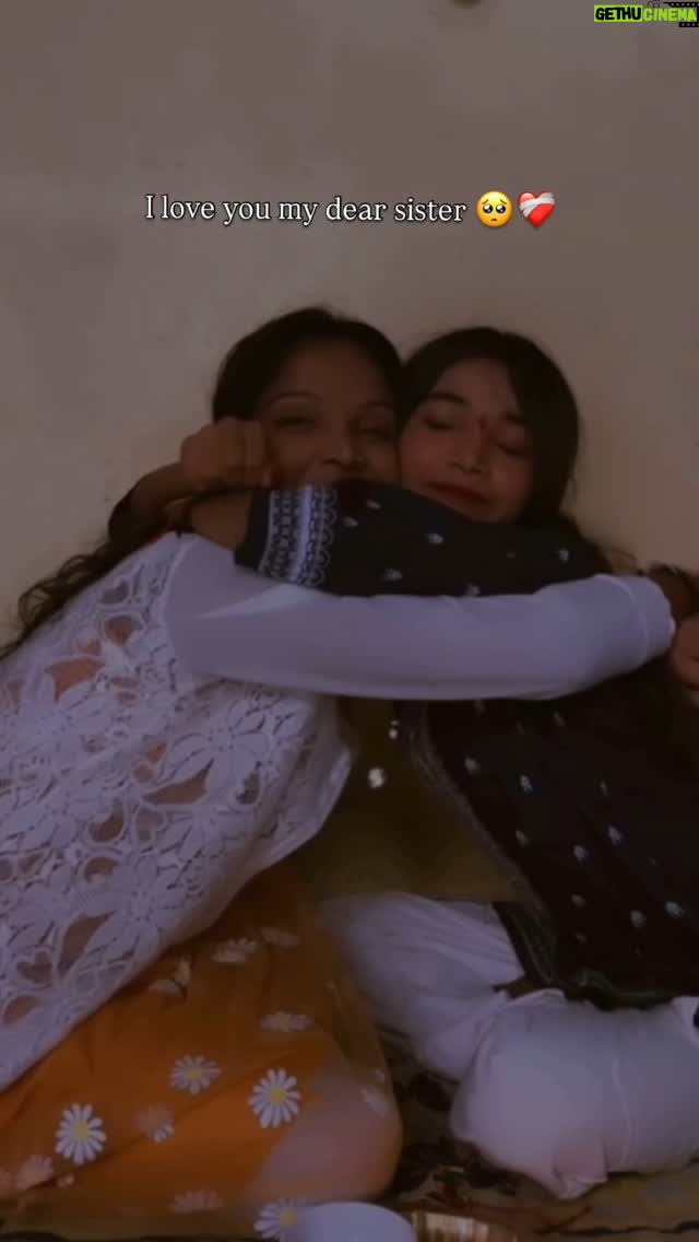Pari Rajput - 2.2K Likes - My dad sister ❤️‍🩹🥺

@parirajput1304_