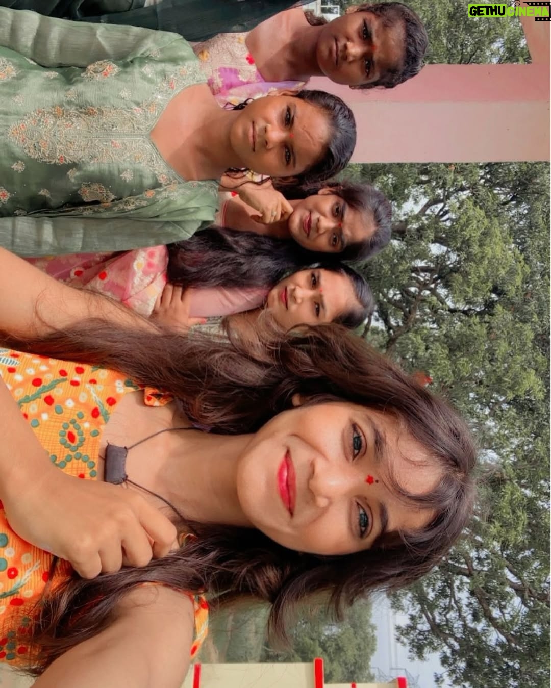 Pari Rajput - 1.5K Likes - ❤️😍🦚

@parirajput1304_