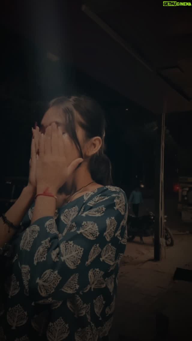 Pari Rajput - 0.9K Likes - 🥺💔😖

@parirajput1304_ 

#Like#Share#Comment#Video#Follow#Broken heart💔
