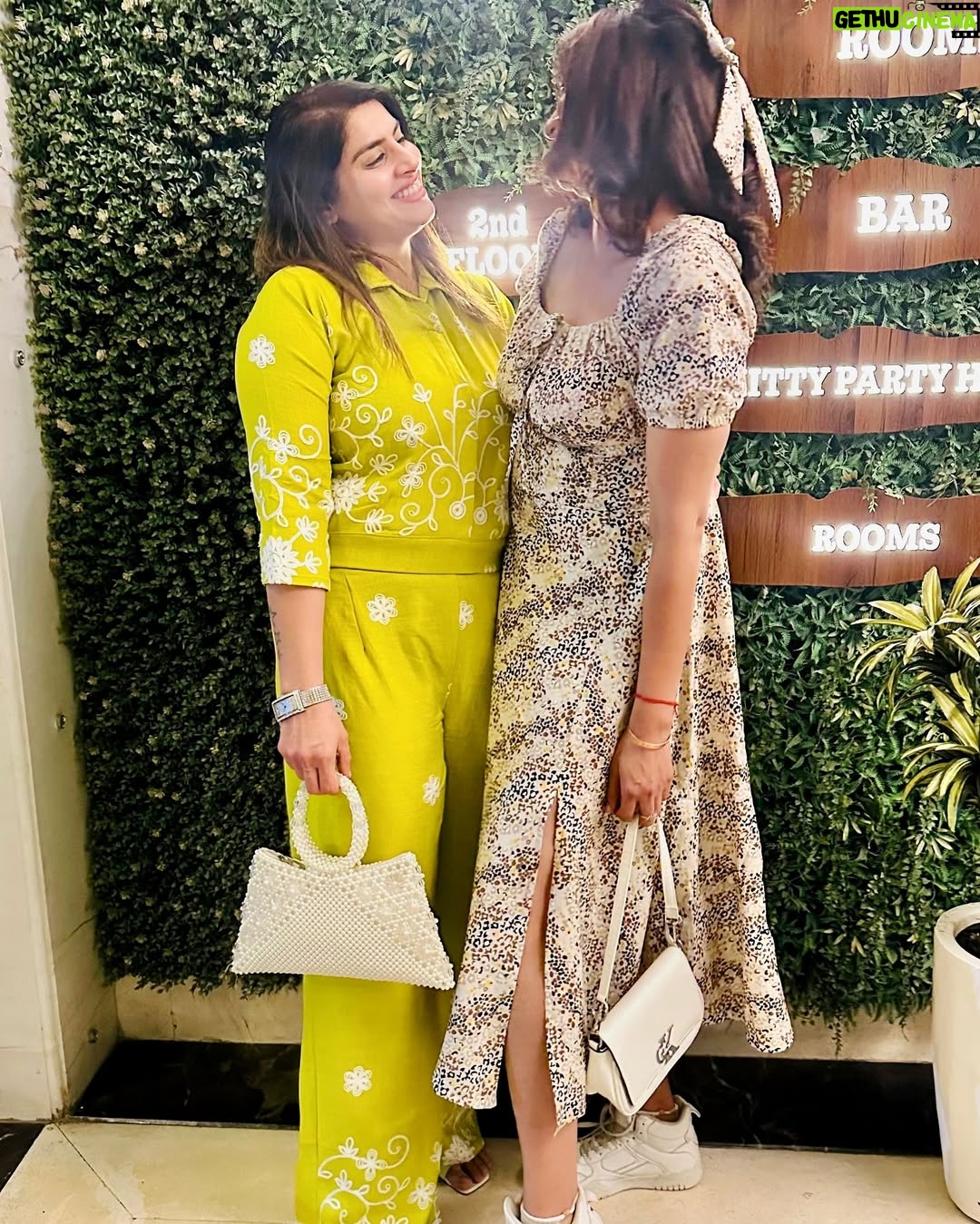 Parika Sharma - 536 Likes - Here's to another year of adventures! Happy birthday bestie 🎂 bash #😇 #beautifulwoman😇 #insta #ree #reelitfeelit🧚🏼‍♀️