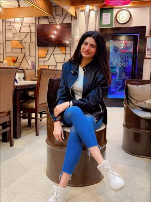 Parika Sharma Instagram - 🫶