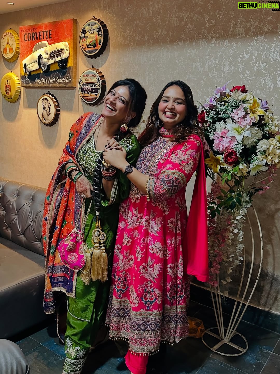 Parika Sharma - 844 Likes - 