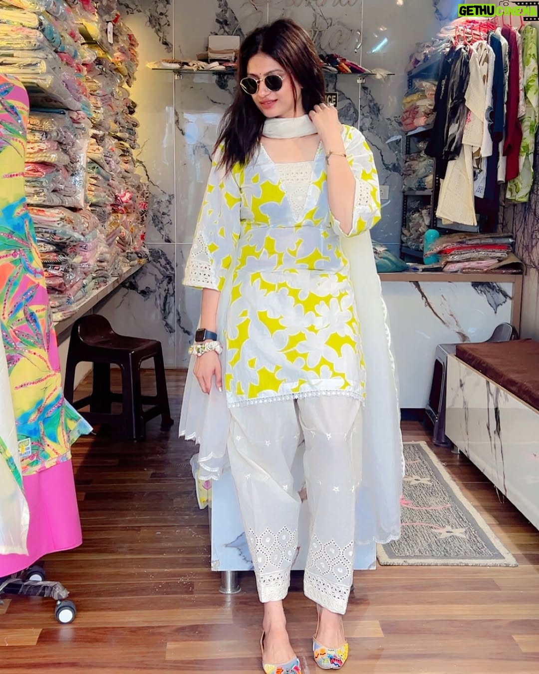 Parika Sharma - 779 Likes - 