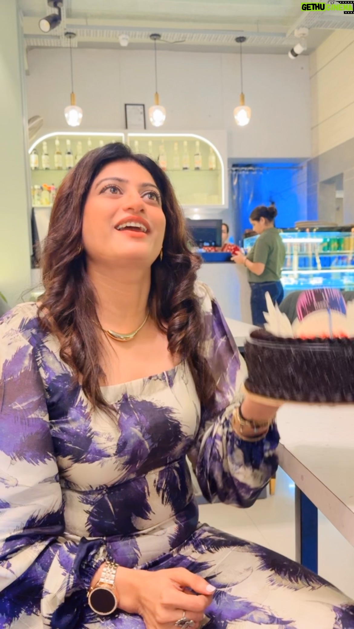 Parika Sharma - 560 Likes - #instagood elebrating my special day! #Birthday 🦂 #reelkarofeelkaro #feelings #culture