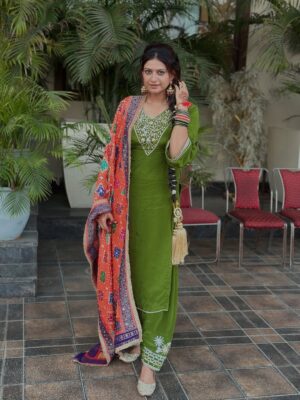Parika Sharma Instagram -
