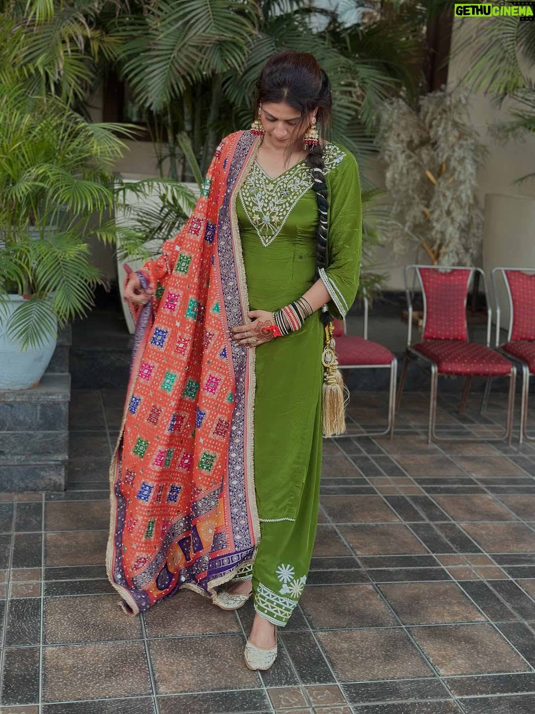 Parika Sharma - 844 Likes - 