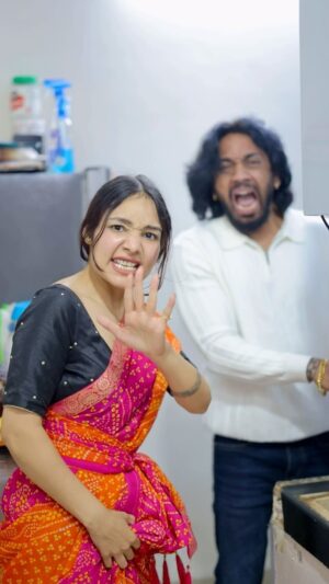 Parul Ahirwar Instagram - Naukrani nhi hu🥹
@veer_sharma2611 @badal_jeenwal_
#explore #funny #viral