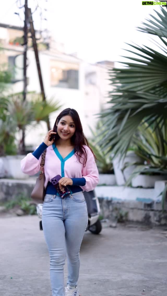 Parul Ahirwar - 197.2K Likes - Pehli mulakat 😂
@veer_sharma2611 

#explore #viral