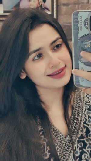 Parul Arora Instagram - ❤️