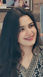 Actress Parul Arora HD Photos and Wallpapers June 2025