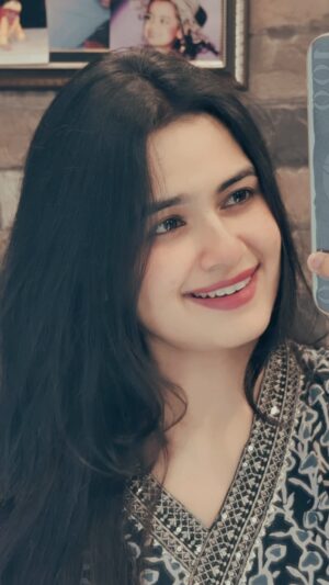 Parul Arora Instagram - 🥰