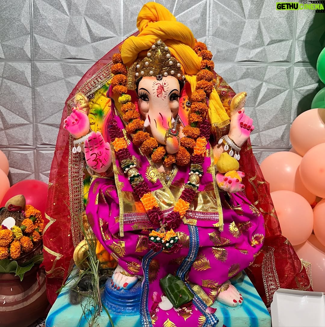 Parul Arora - 10.4K Likes - GANPATI BAPPA MORYA 🙏🏻😍 Ganesh Chaturthi 2024 😇😍❤️🥰 

#ganeshchaturthi #ganeshchaturthi2024