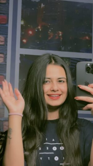 Parul Arora Instagram - ❣️💕