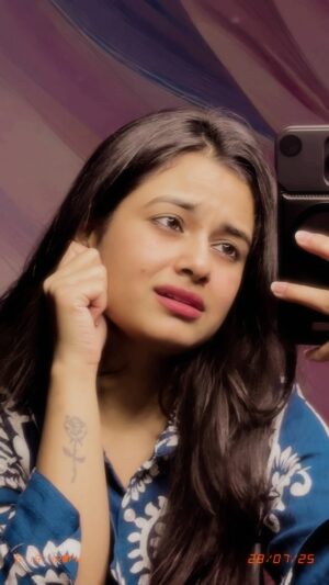 Parul Arora Instagram - Jo bhi hui wo saari galtiya man ne ❤️🩹