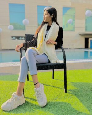 Parul Panghal Instagram - you have 2 option darling ?💯
catch it or throw it✌️
.
.
.
#denim .
#smooting
#vanhesuen #zara #sonata
@missparul__
#missparul__
#garden #winter #awsome
#pic #winter #suit #suitstyle #smoothening #loveofmylife #shayri #trend #picoftheday #picsart #instagood #instablackandwhite #instamood #likeforlikes #likesforlike #followforfollowback #instagram #explorepage #exploreindia #exploremore #viralpost #influencer