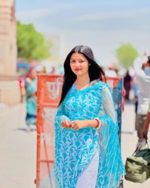 Parul Panghal Instagram - Baba shyam hai🧿❤️
#kathu #khathushyam
@missparul__
#missparul__
#love #loveislove #loveyourself #smile #zara #loveofmylife #pic #pinterest #pictures #picoftheday #outfits #share #sharemarket #shareforshare #followforfollowback #exproling #instagood #instagram #followforfollowback #like #likesforlike