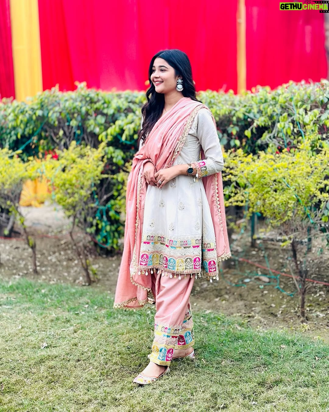 Parul Panghal - 23.4K Likes - In a full of trend, be timeless in your suit.🧿❤️

#jaatff #jat #jatt #jaatni #jaatjaatni 
. @missparul__ #missparul__ 
#love #loveislove #sonata @missparul #trend #picoftheday #instagood #instablackandwhite #instamood #likeforlikes #likesforlike #followforfollowback #instagram #explorepage #exploreindia #exploremore #viralpost