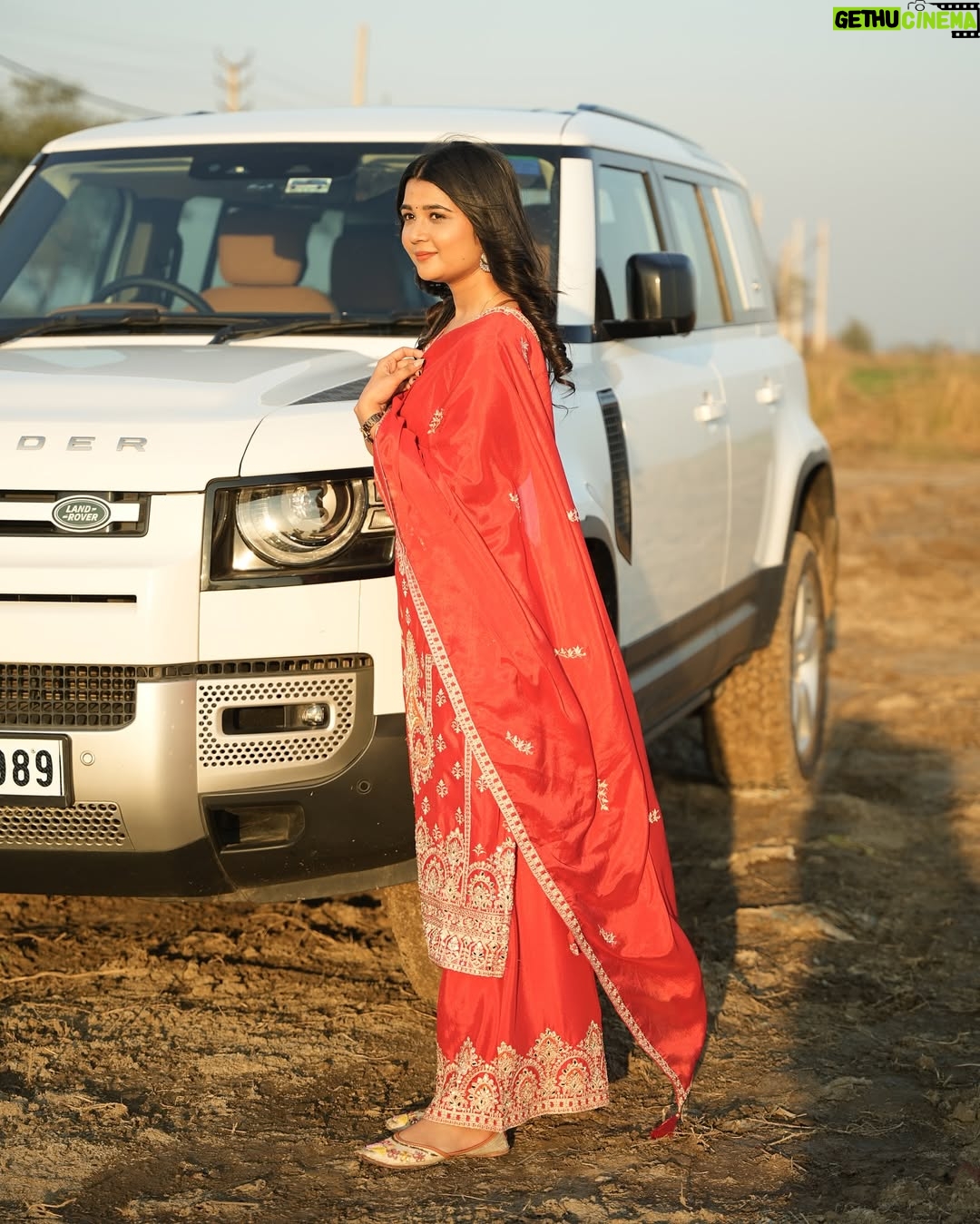 Parul Panghal - 26.5K Likes - 🧿🔥

#panga 
#love #jaatff #jat #jatt #jaatni #jaatjaatni 
. @missparul__ #missparul__ 
#love #loveislove #sonata @missparul #trend #picoftheday #instagood #instablackandwhite #instamood #likeforlikes #likesforlike #followforfollowback #instagram #explorepage #exploreindia #exploremore #viralpost
