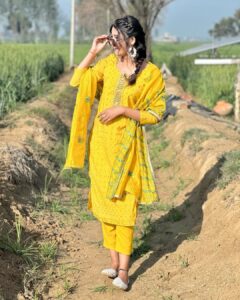 Actress Parul Panghal HD Photos and Wallpapers April 2024